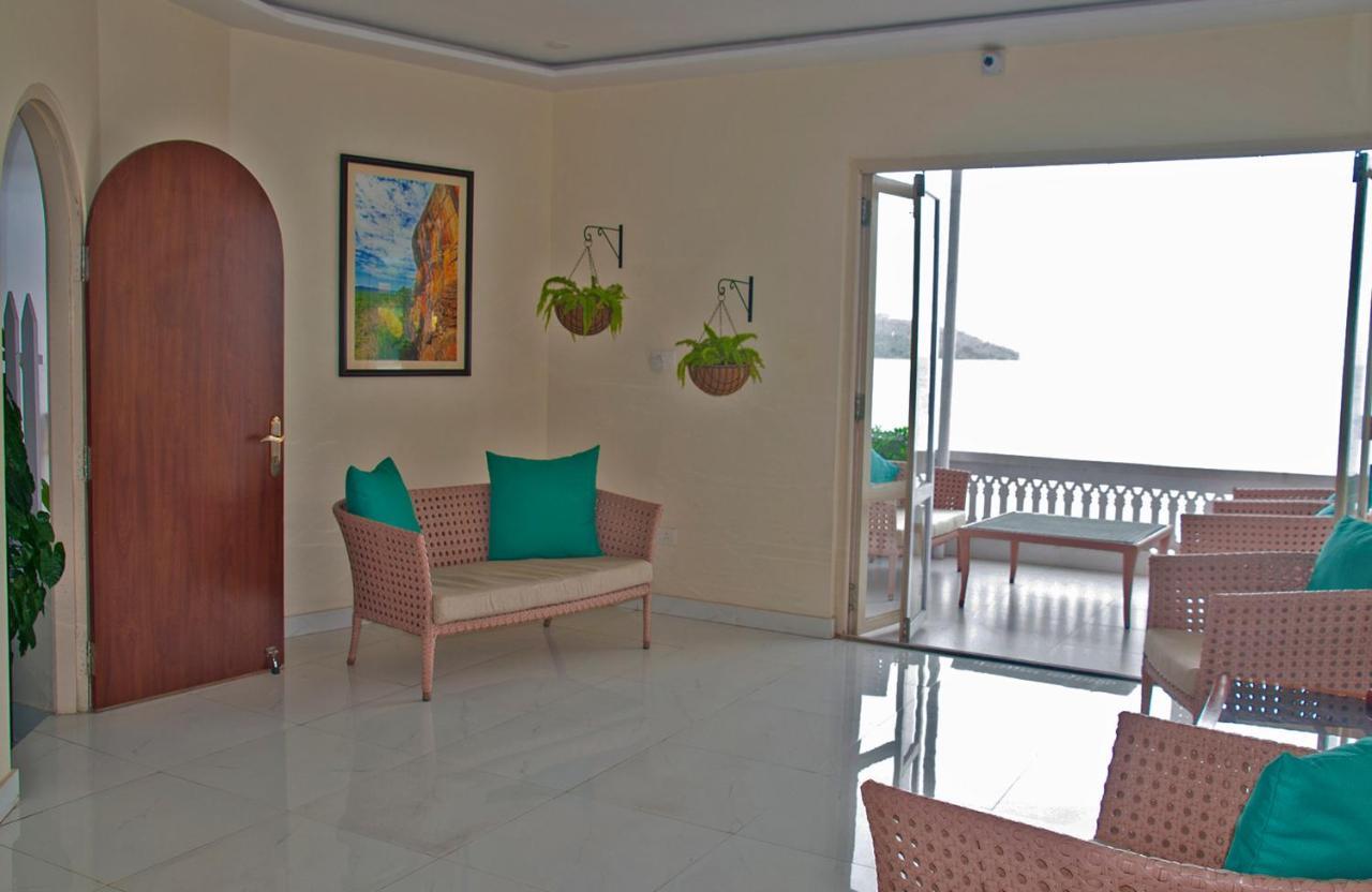 Kokari Guesthouse Hope Town Bagian luar foto